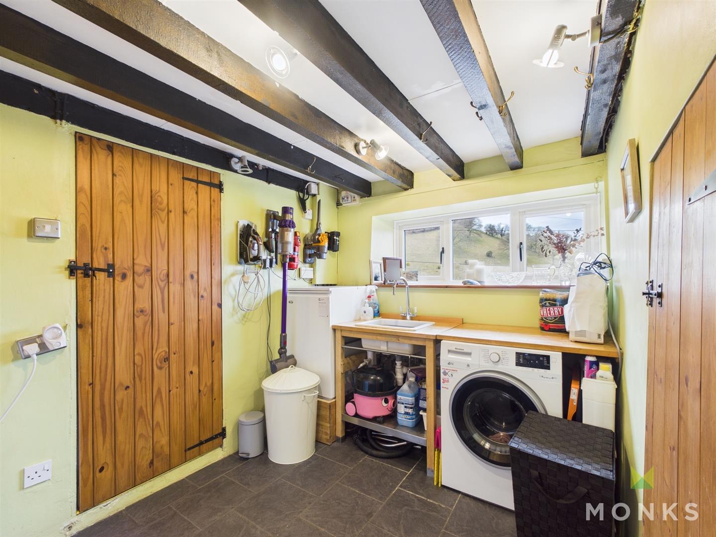 10 Perkins Beach Dingle, Shrewsbury, SY5 0PE For Sale 10 Perkins Beach Dingle, Shrewsbury, SY5 0PE For Sale